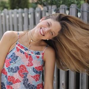 Meet your Posher, Laura virginia